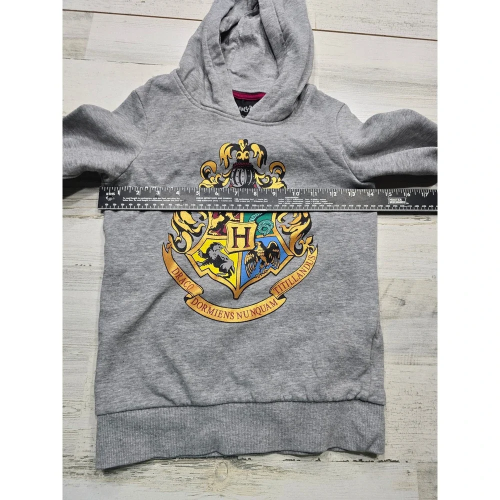 Harry Potter Wizarding World Kids Gray Hogwarts Crest Pullover Hoodie Size 8-10Y